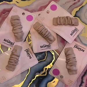 scünci Scrunch Faux Leather Clip - Pink Hair Clips - Pack Of 5
